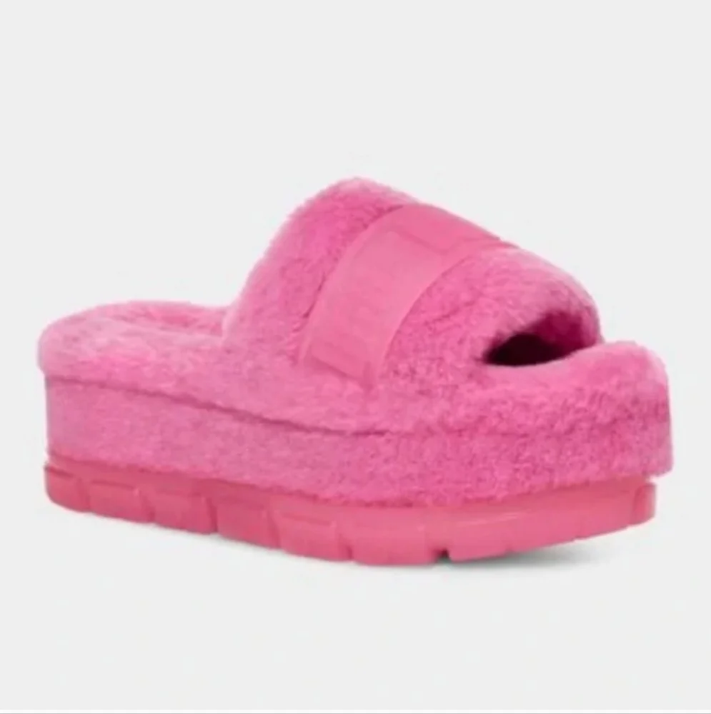UGG cozy pink